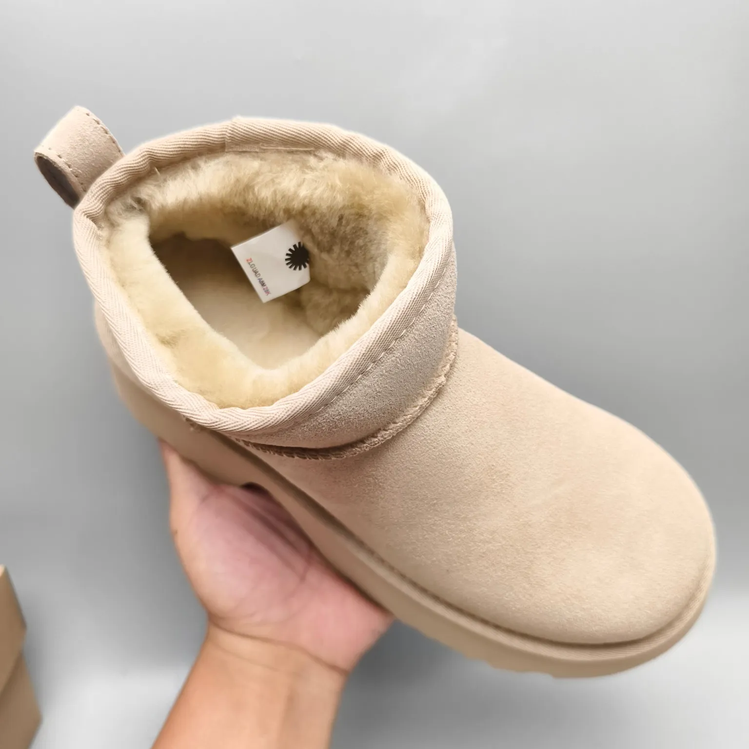 💰480 UGG sheepskin all-in-one snow boots 8311 thick-soled high-heeled fashion shoes Color: Maroon Sand Black Walnut Size: 35-40